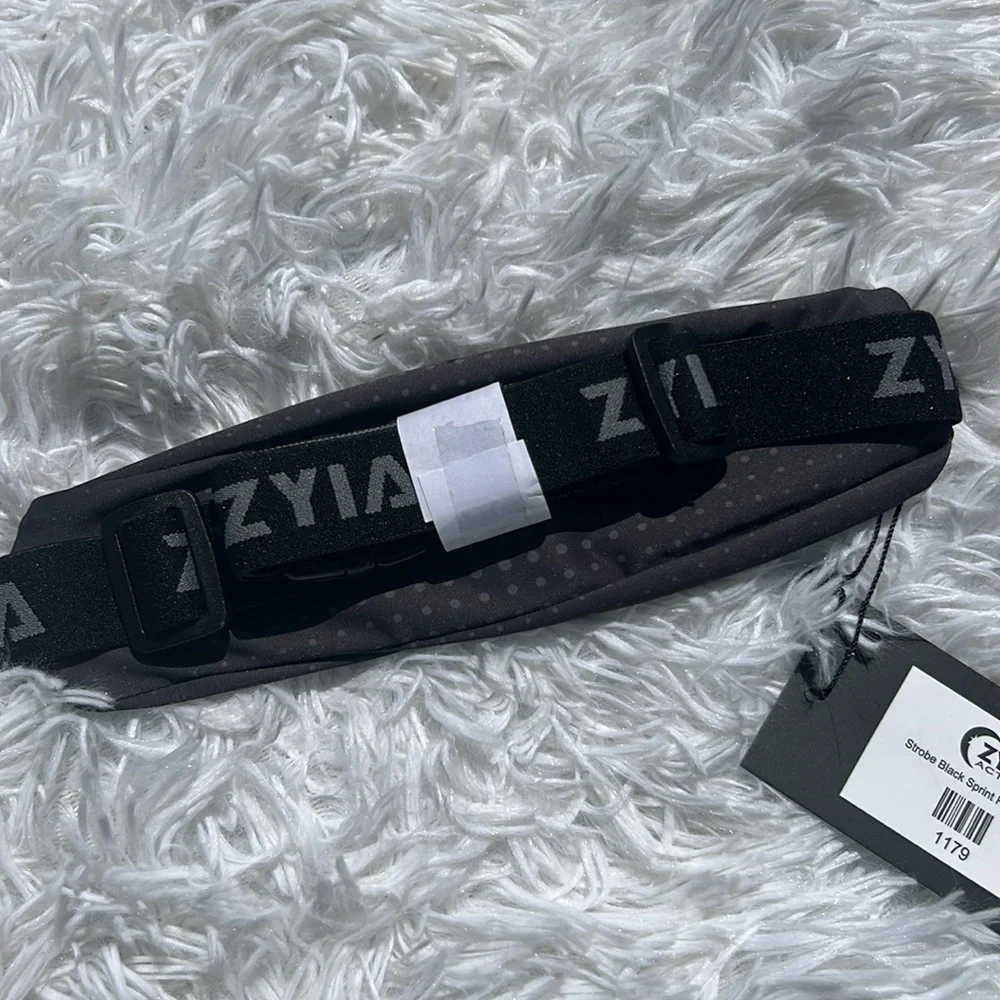 ZYIA Active Strobe Black Sprint and Neon Coral Pink Running Belt NEW